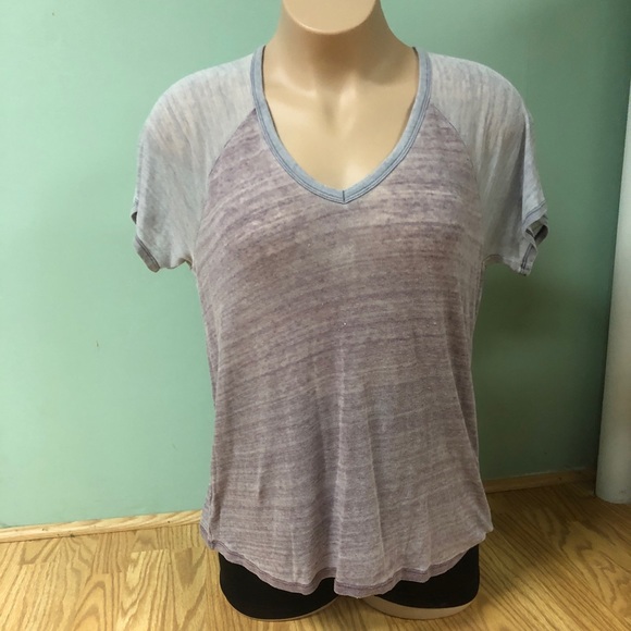 American Eagle Outfitters Tops - AE baseball tee faded maroon xl